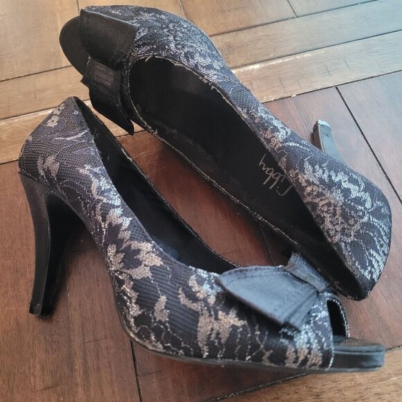 Sam & Libby Black Lace Peep-Toe Heels With Bow Detail Size 8M - Picture 1 of 5